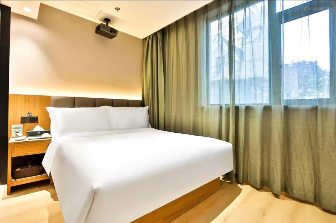 True Go Hotel - Shanghai Jing'An Temple Nanjing West Road Exterior photo